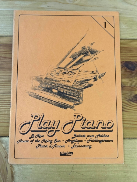 Play Piano 1