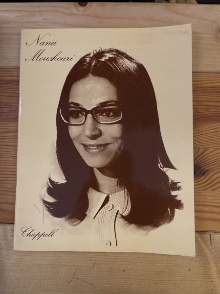 Nana Mouskouri Chappel